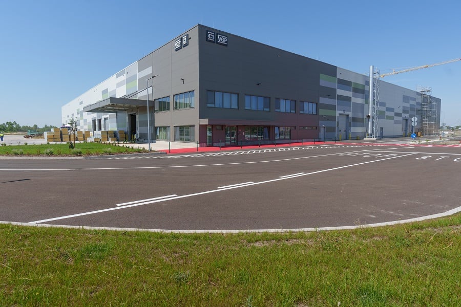 Agroloop-to-launch-insect-processing-facility-in-Hungary.jpg
