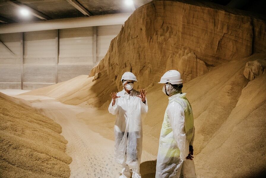 Denofa supplies a sizable portion of Norway’s livestock feed and exports about two-thirds of its products, with Sweden as the primary EU market. The looming EUDR, however, introduces technical hurdles that could disrupt this trade flow.