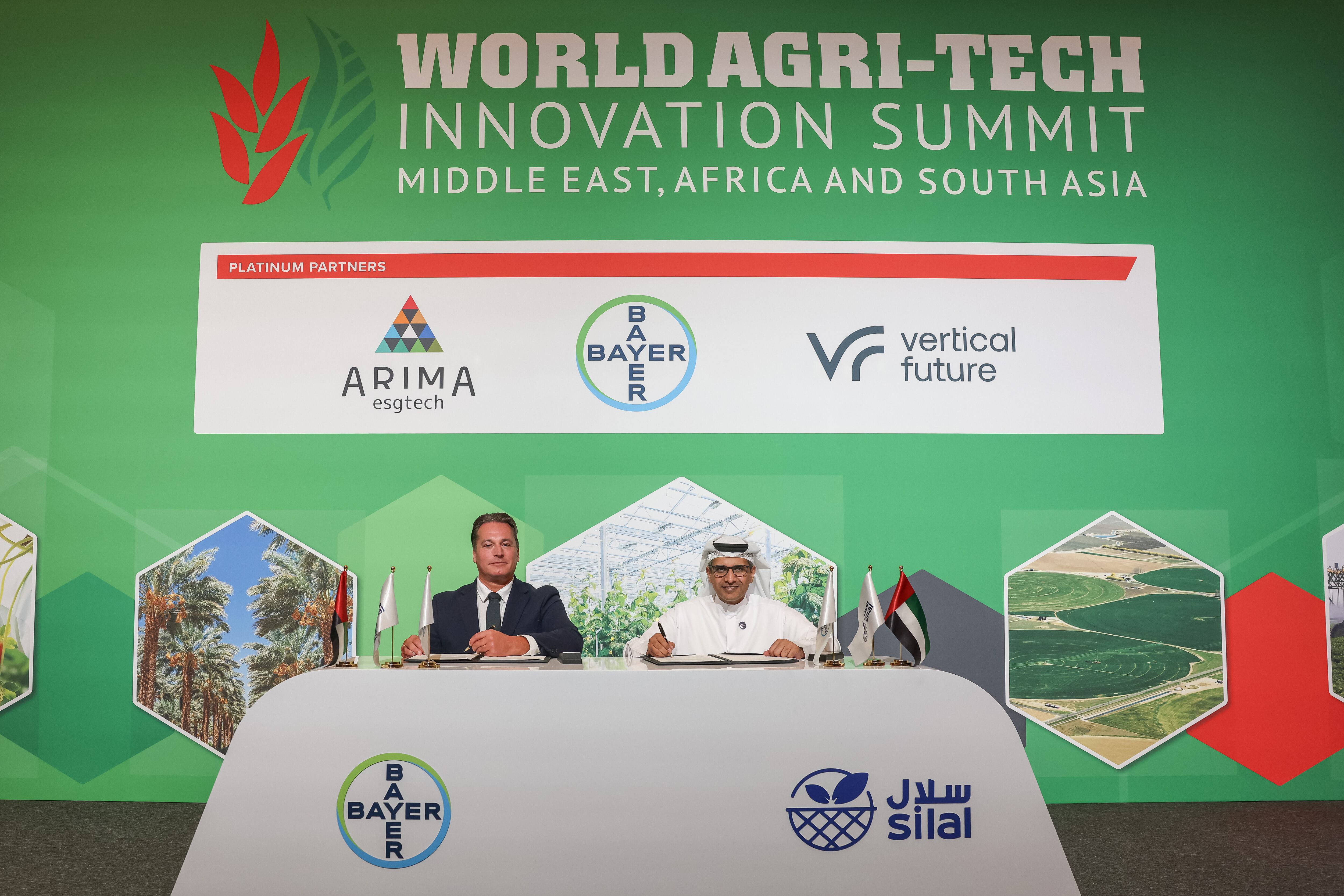 Hugo Hagen (left) and Salmeen Al Ameri at the World Agri-Tech Innovation Summit in Dubai