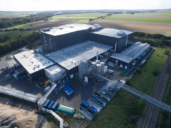 Industrial symbiosis: a blueprint for green insect protein production? 