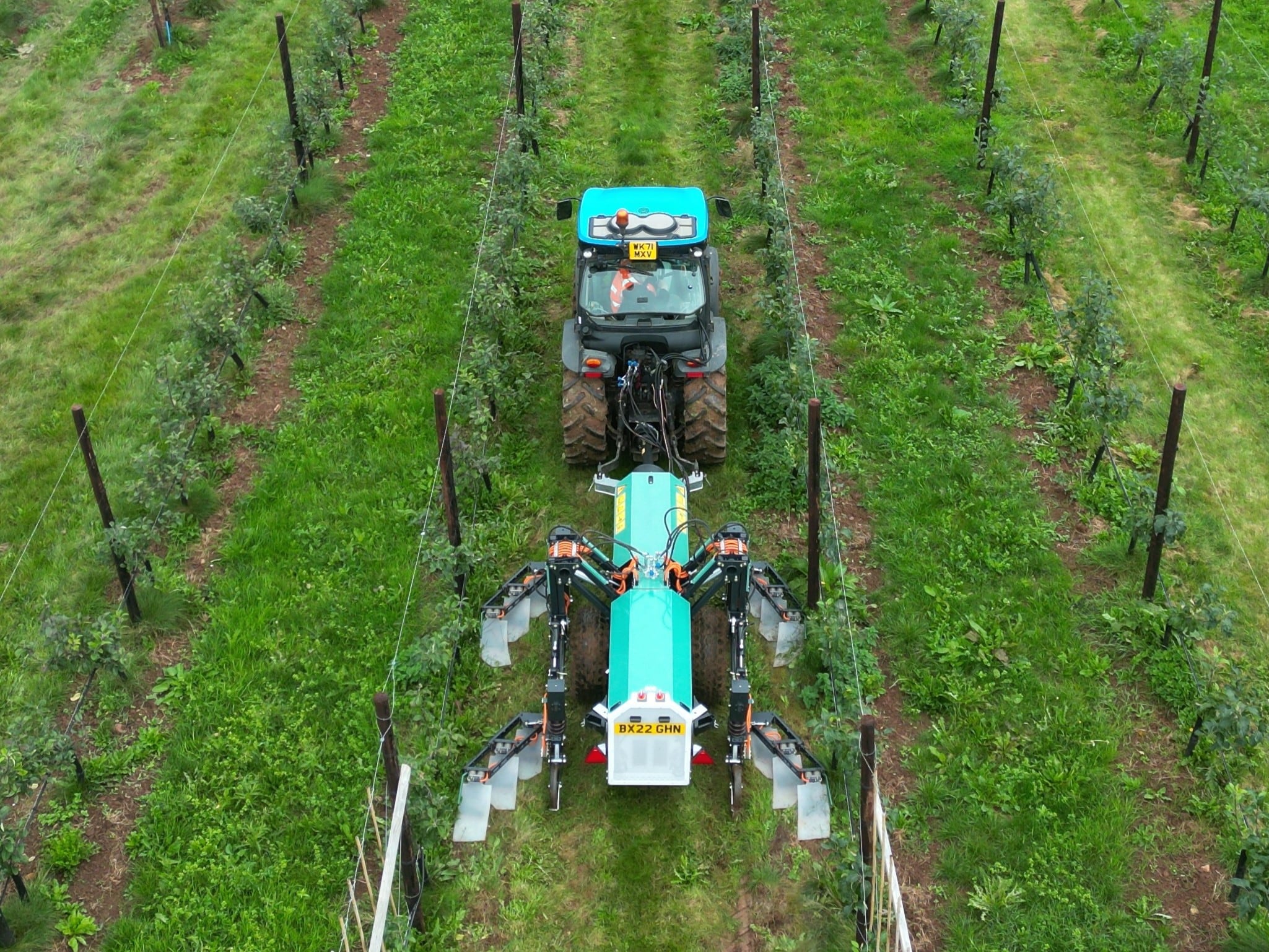 RootWave manufactures machines that kill weeds using electricity, completely replacing the need for chemical herbicides