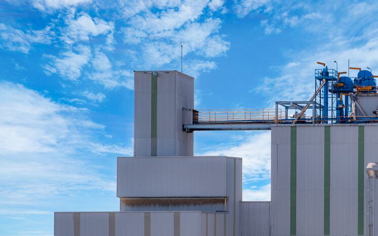 AB Agri set to build UK’s biggest pig and poultry feed mill