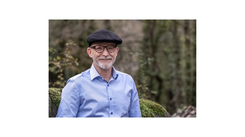 Andrew Baker: "A healthy soil is noisy because it has lots of invertebrates moving around. We measure this biological diversity using sound as a proxy for soil health."